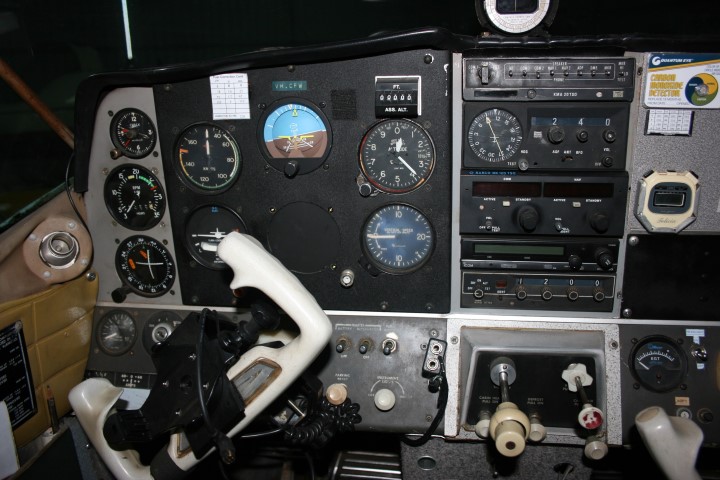 VH-CFW Instrument Panel Pilot side