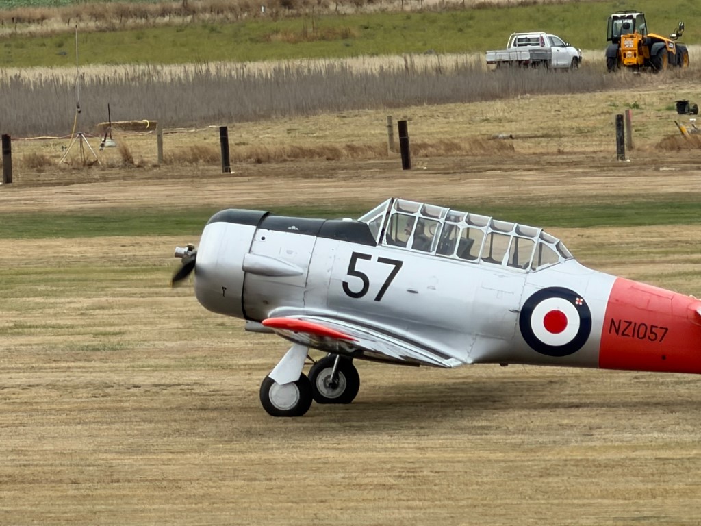 Known as the T-6 Texan in American service, the Harvard became one of the most important advanced training aircraft of WWII. Powered by a Pratt & Whitney R-1340 Wasp radial engine of around 600 hp, it prepared pilots for the transition to high-performance operational aircraft.